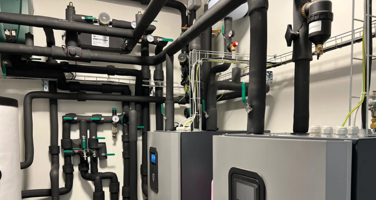 Zásady a tipy pre správnu tepelnú izoláciu klimatizačných systémov vytvorených lisovacími fitingami