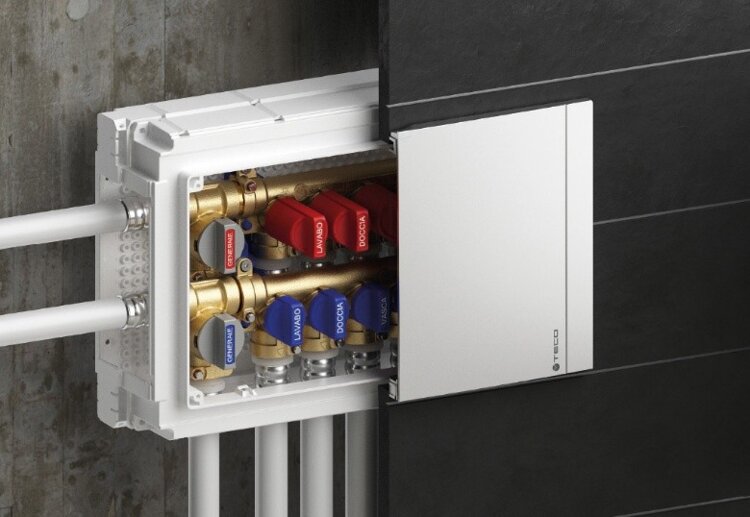 IVAR.K 4 – sanitárne rozvody studenej a teplej vody s využitím podomietkových rozdeľovačov